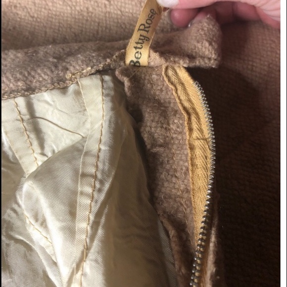 1960’s Betty Rose Skirt Suit - Picture 12 of 15